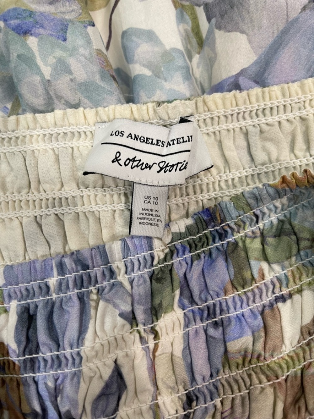 & Other Stories Smocked Mini Dress in Blue Dusty Floral Print Size 10 - Picture 8 of 10